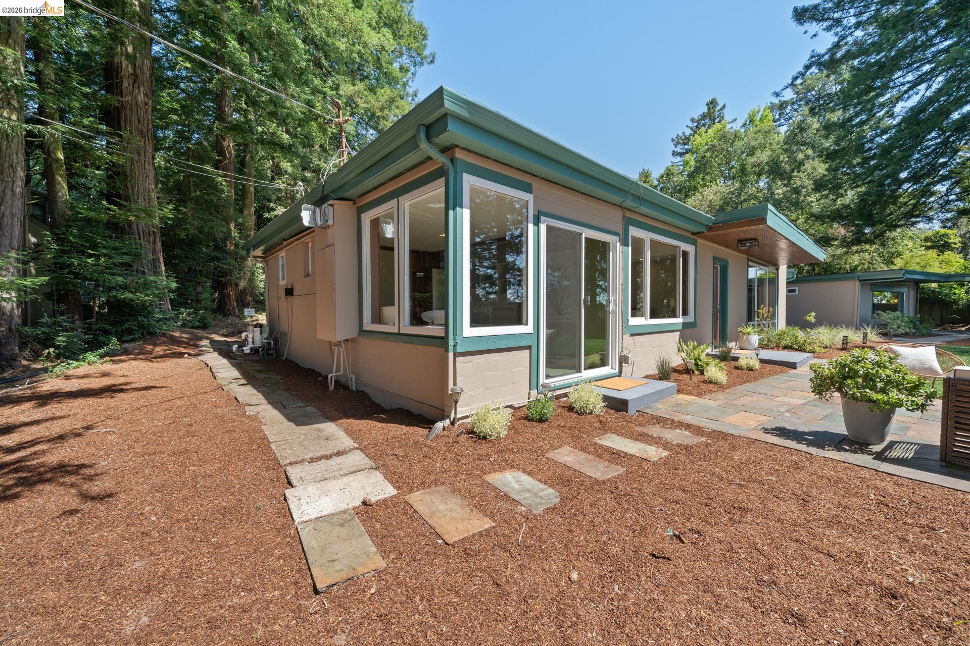 100 Avenida Drive Berkeley, CA 94708 - Photo 5 of 57
