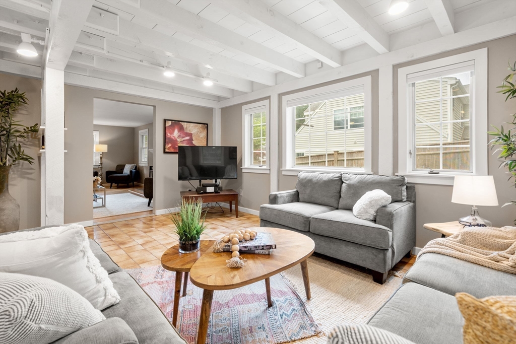 13 Greenwood Road Natick, MA 01760 - Photo 11 of 30 Gallery Image 11