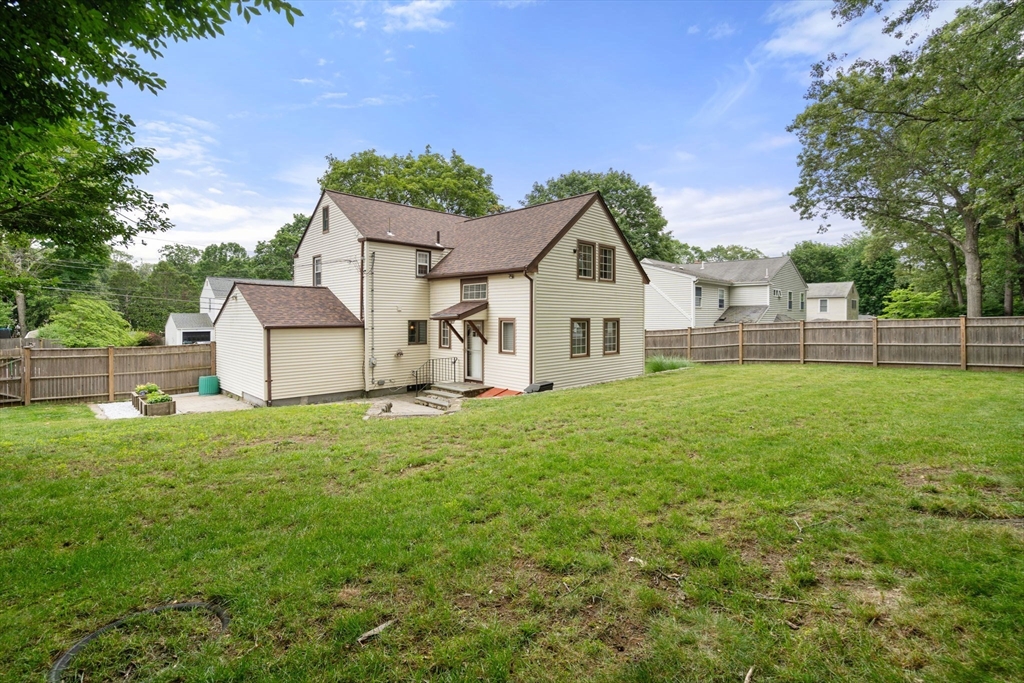 13 Greenwood Road Natick, MA 01760 - Photo 28 of 30 Gallery Image 28
