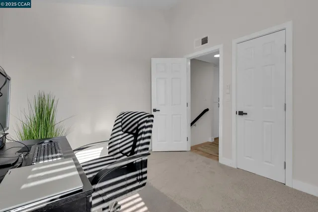 a view of entryway and stairs