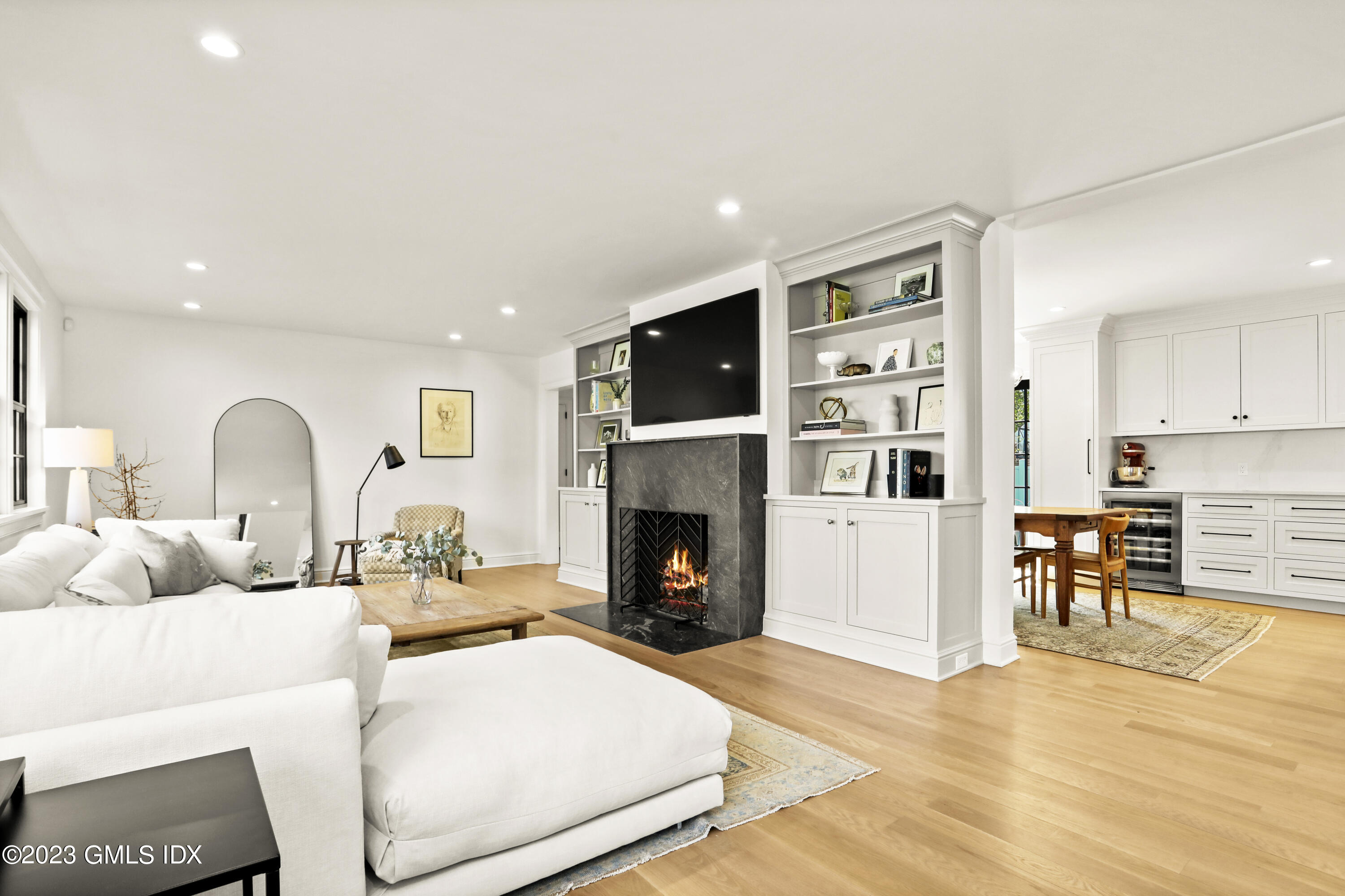 2 Northridge Road Old Greenwich, CT 06870 - Photo 5 of 43 a living room with furniture and a fireplace