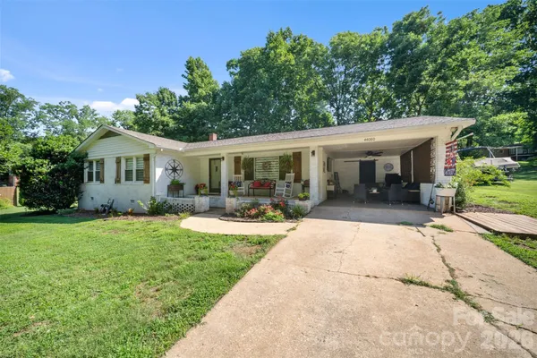 $305,000 | 44080 Woodhurst Road, Unit 26, New London, NC 28127