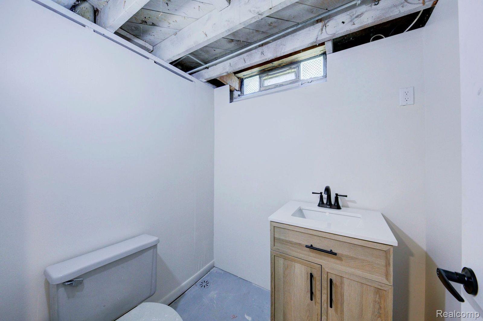 32034 Bruce Street Romulus, MI 48174 - Photo 15 of 23 Gallery Image 15