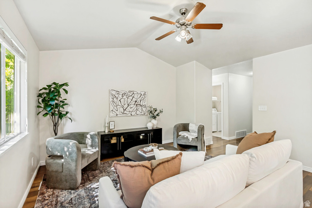 502 South 1600 W Street Provo, UT 84601 - Photo 4 of 39