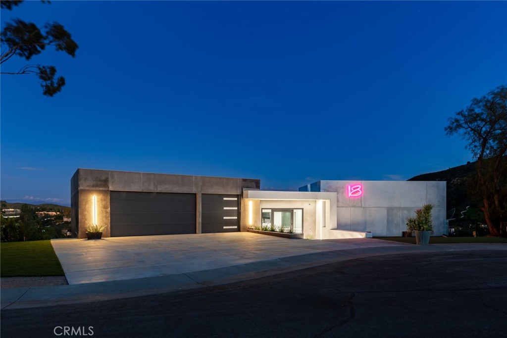 18 Stallion Road Bell Canyon, CA 91307 - Photo 69 of 75 property front at night