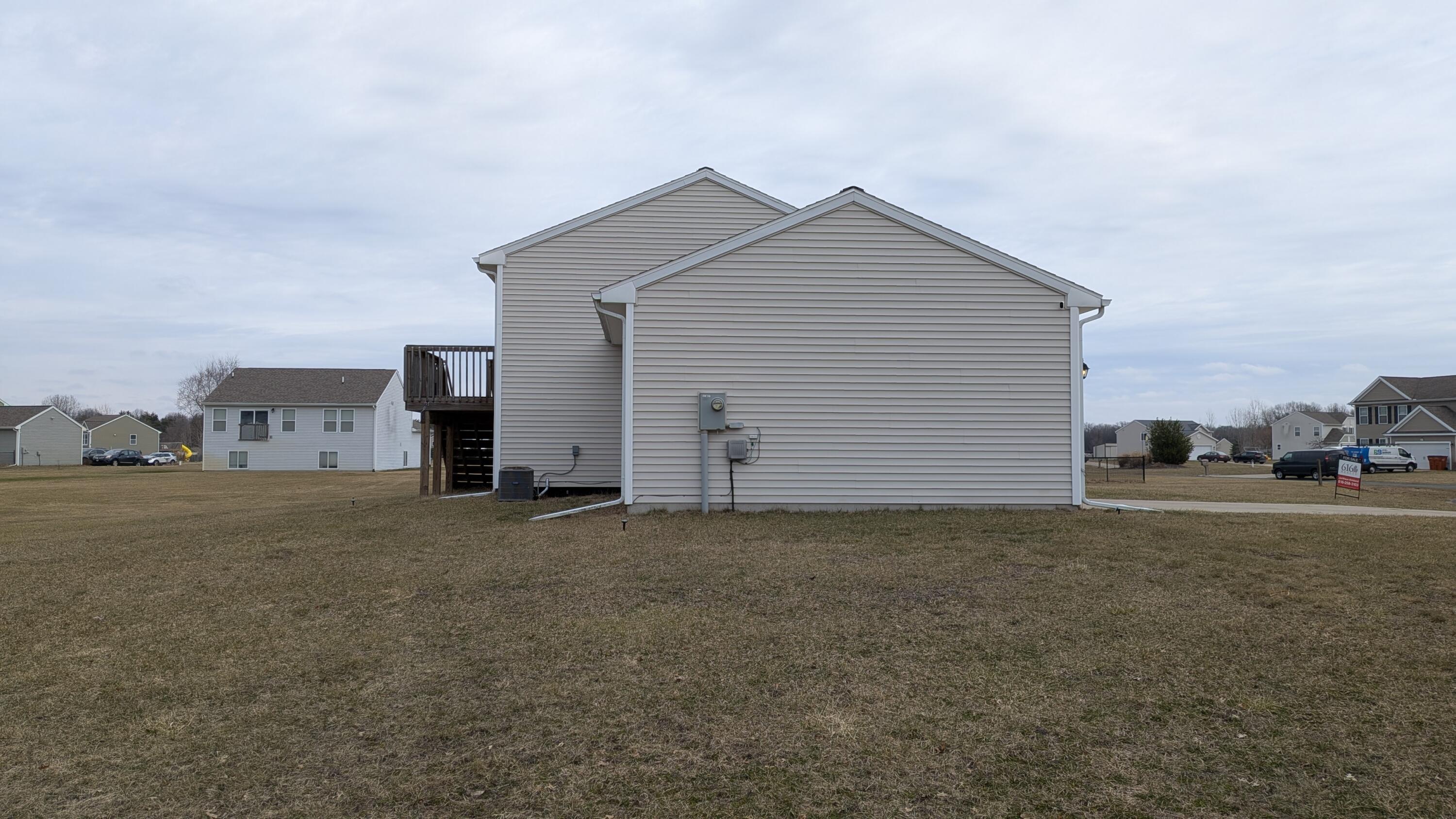 6230 Summer Ridge Court Greenville, MI 48838 - Photo 3 of 15 977395036889222917