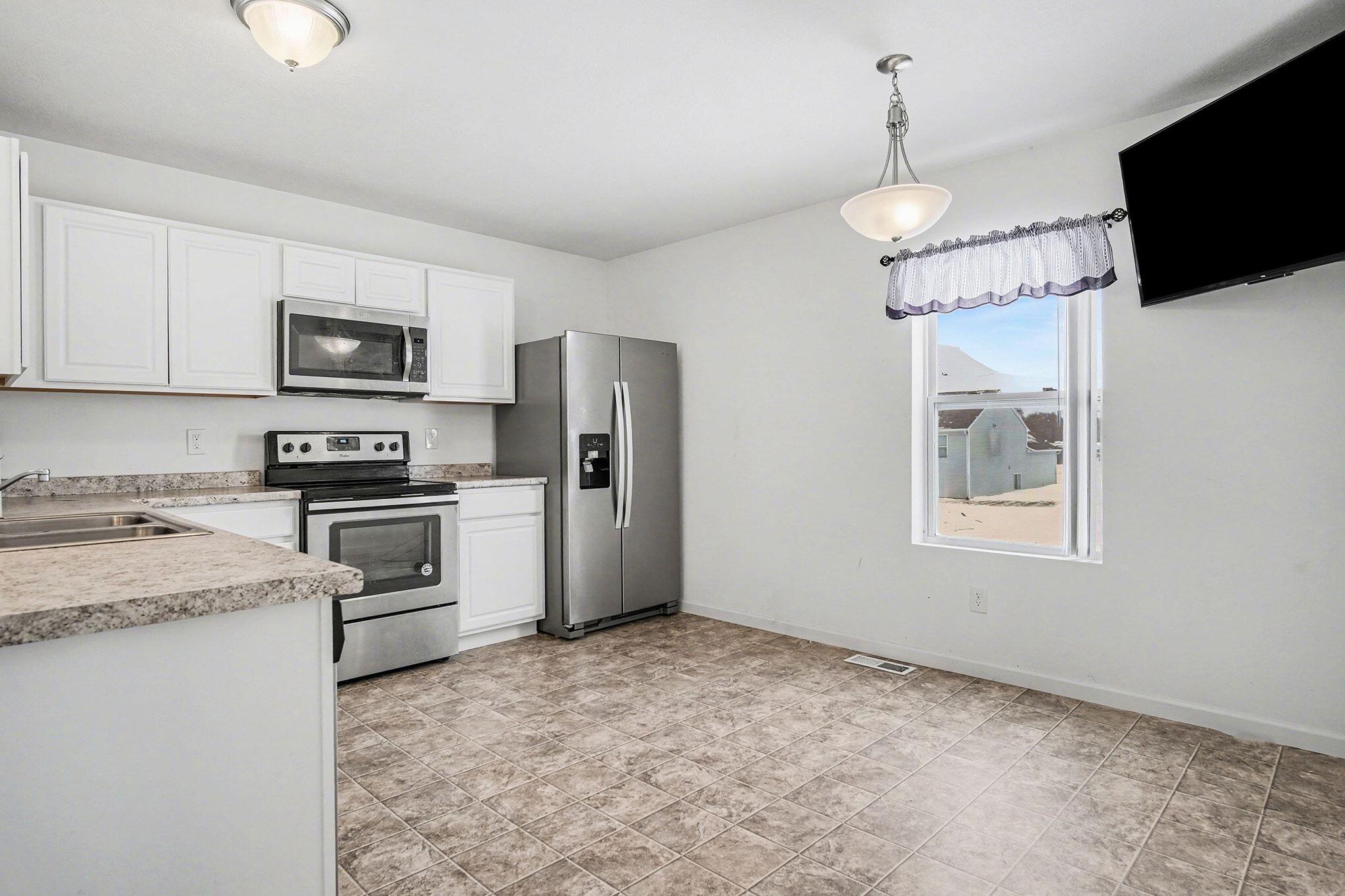 6230 Summer Ridge Court Greenville, MI 48838 - Photo 5 of 15 IMG_0314