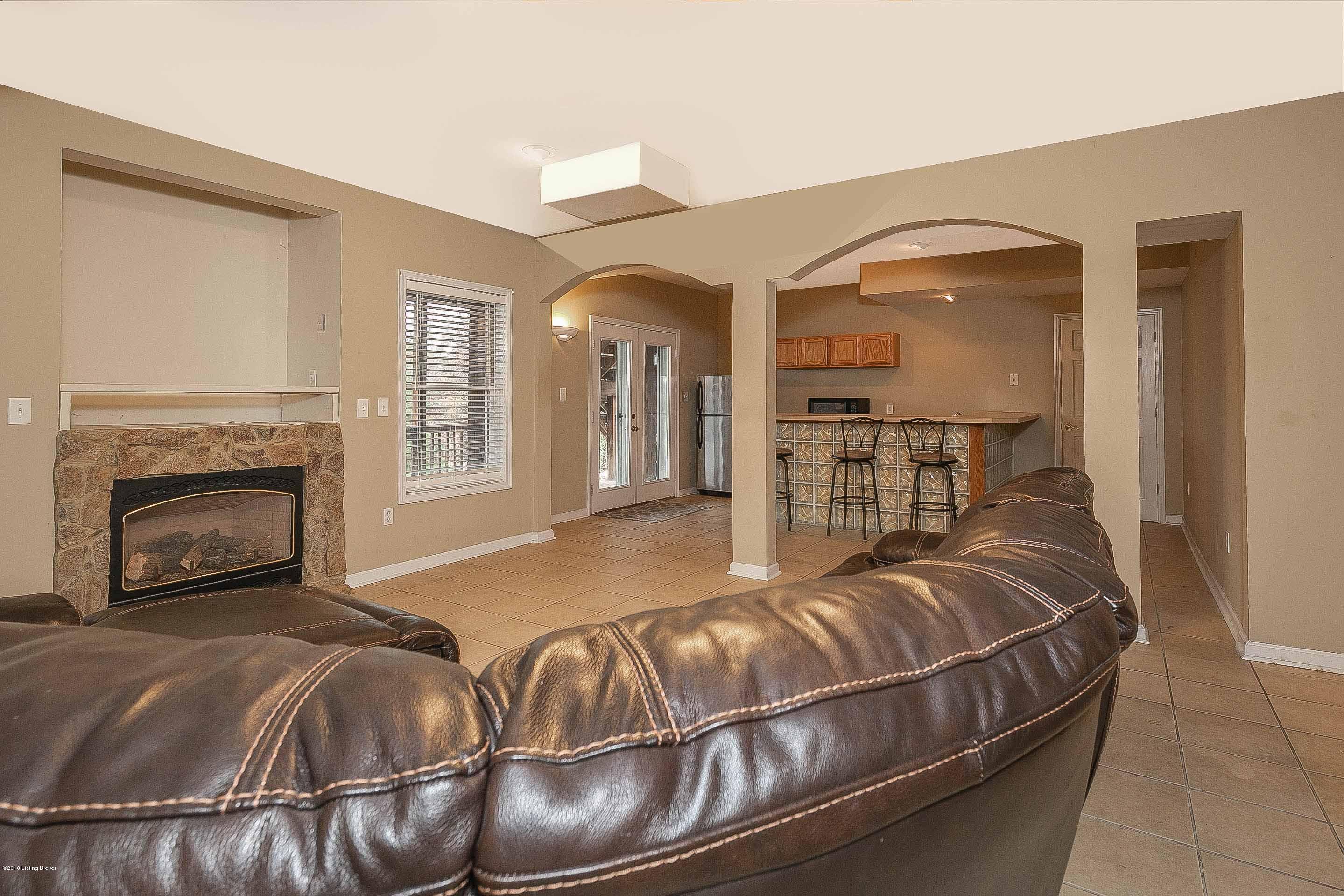 1912 Grand Ridge Road Louisville, KY 40214 - Photo 42 of 58 42