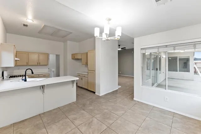 $429,999 | 2702 Holt Avenue, Sanger, CA 93657