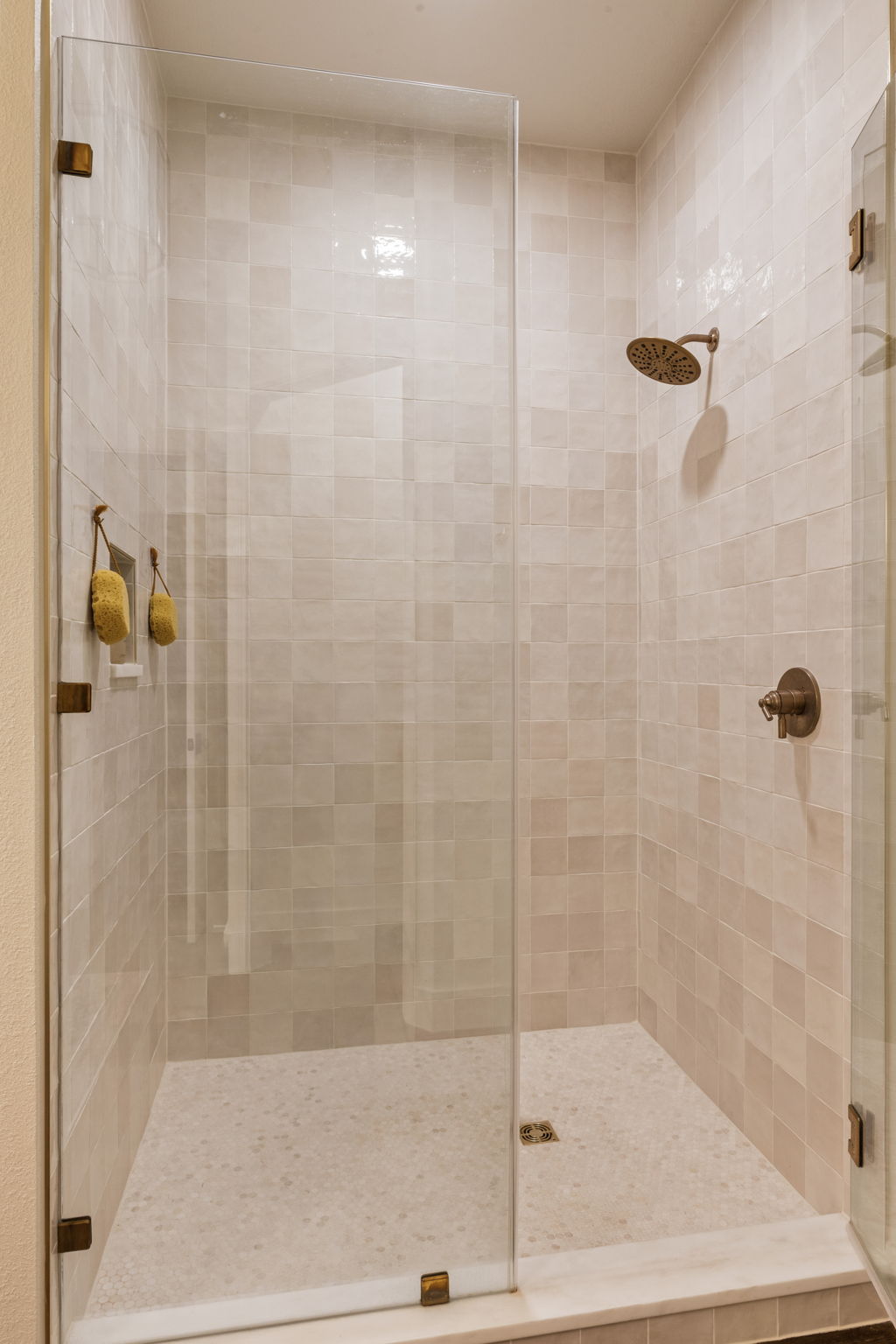 118 Cold Springs Drive Georgetown, TX 78633 - Photo 28 of 40 Enjoy a pristine, fully tiled walk-in shower with a sleek glass enclosure.