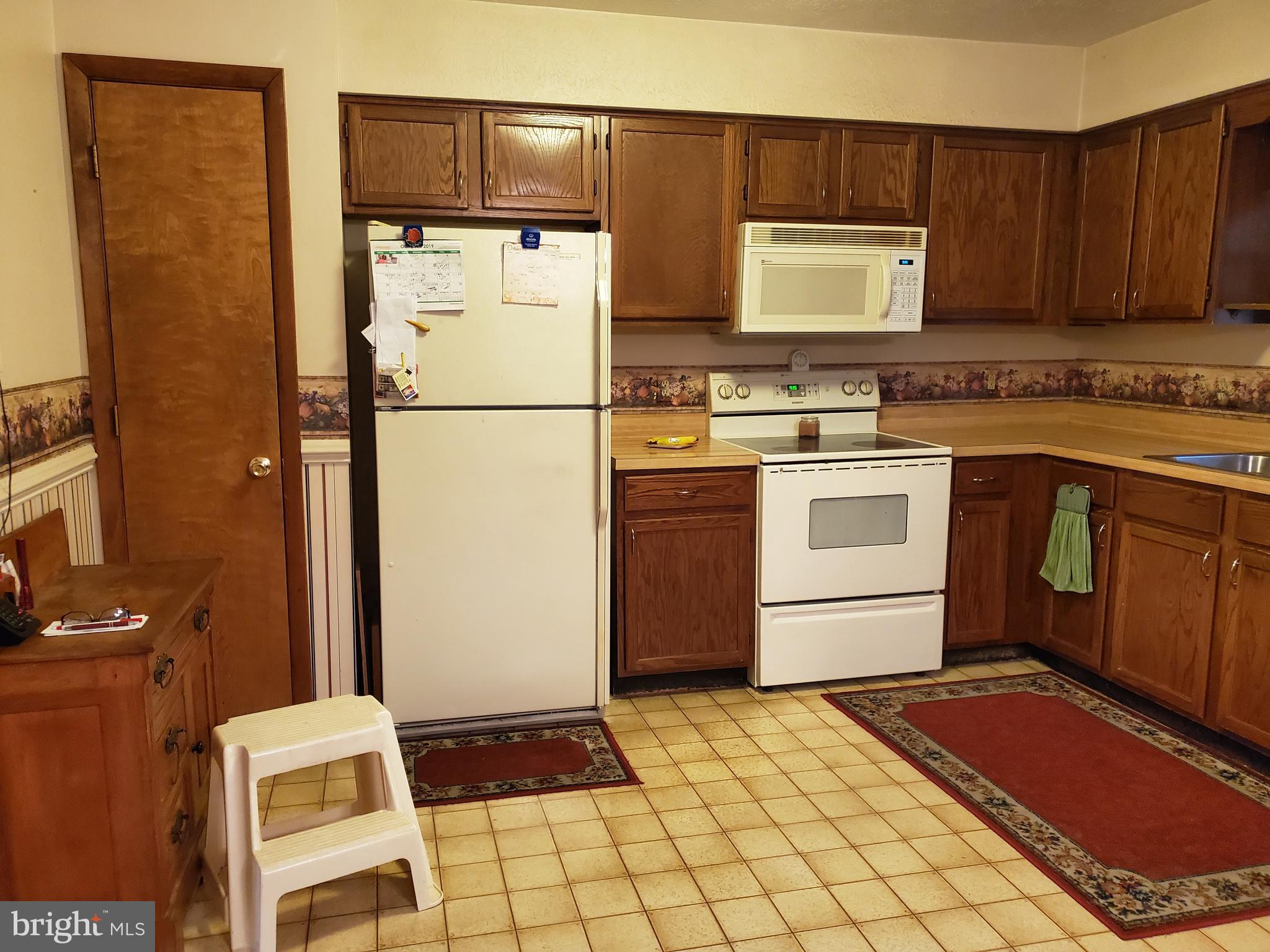 766 1st Street Inwood, WV 25428 - Photo 3 of 24 Kitchen