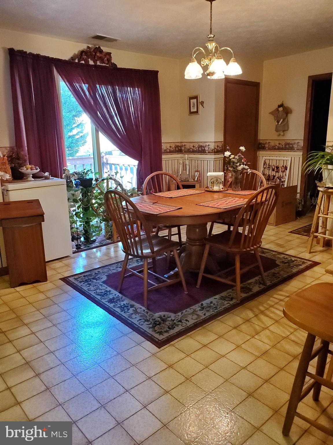 766 1st Street Inwood, WV 25428 - Photo 4 of 24 Dining Room
