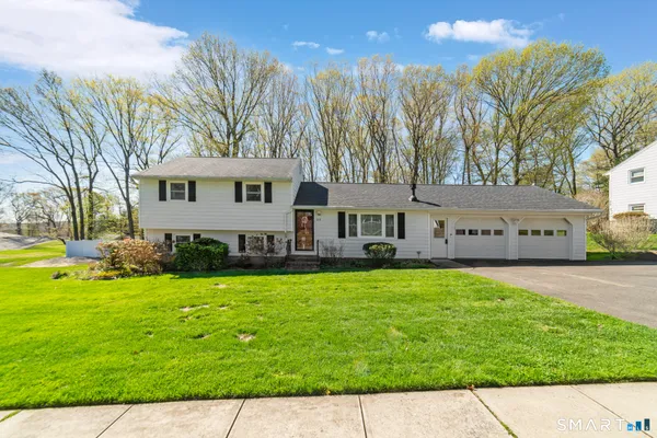 $399,900 | 28 Beechwood Road, Plainville, CT 06062
