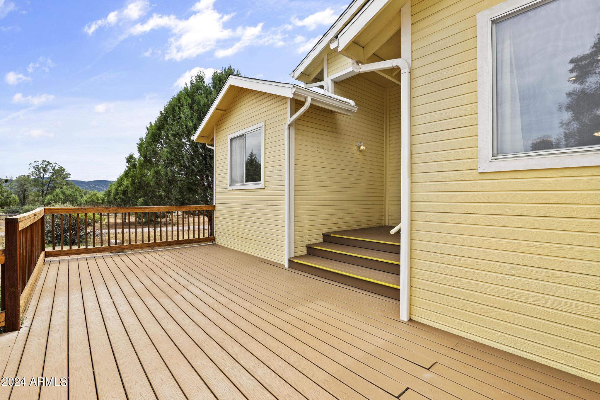 438 West Round Valley Road Payson, AZ 85541 - Photo 4 of 51 Front Deck