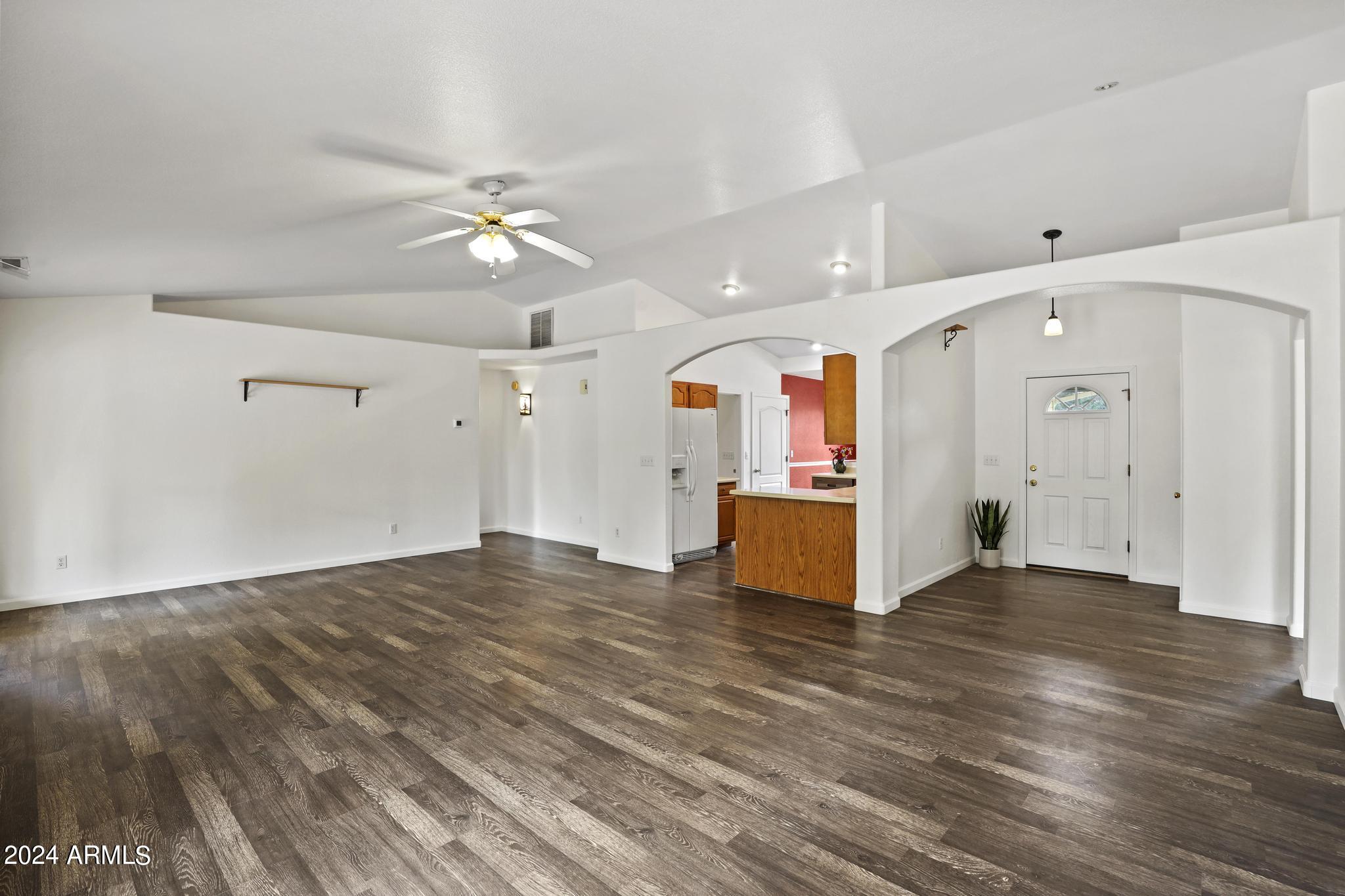 438 West Round Valley Road Payson, AZ 85541 - Photo 9 of 51 Great Room