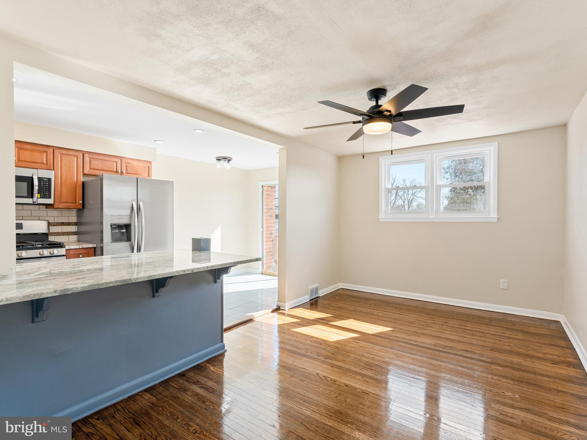 3904 Gideon Road Brookhaven, PA 19015 - Photo 5 of 24 Dining Room with Breakfast Bar