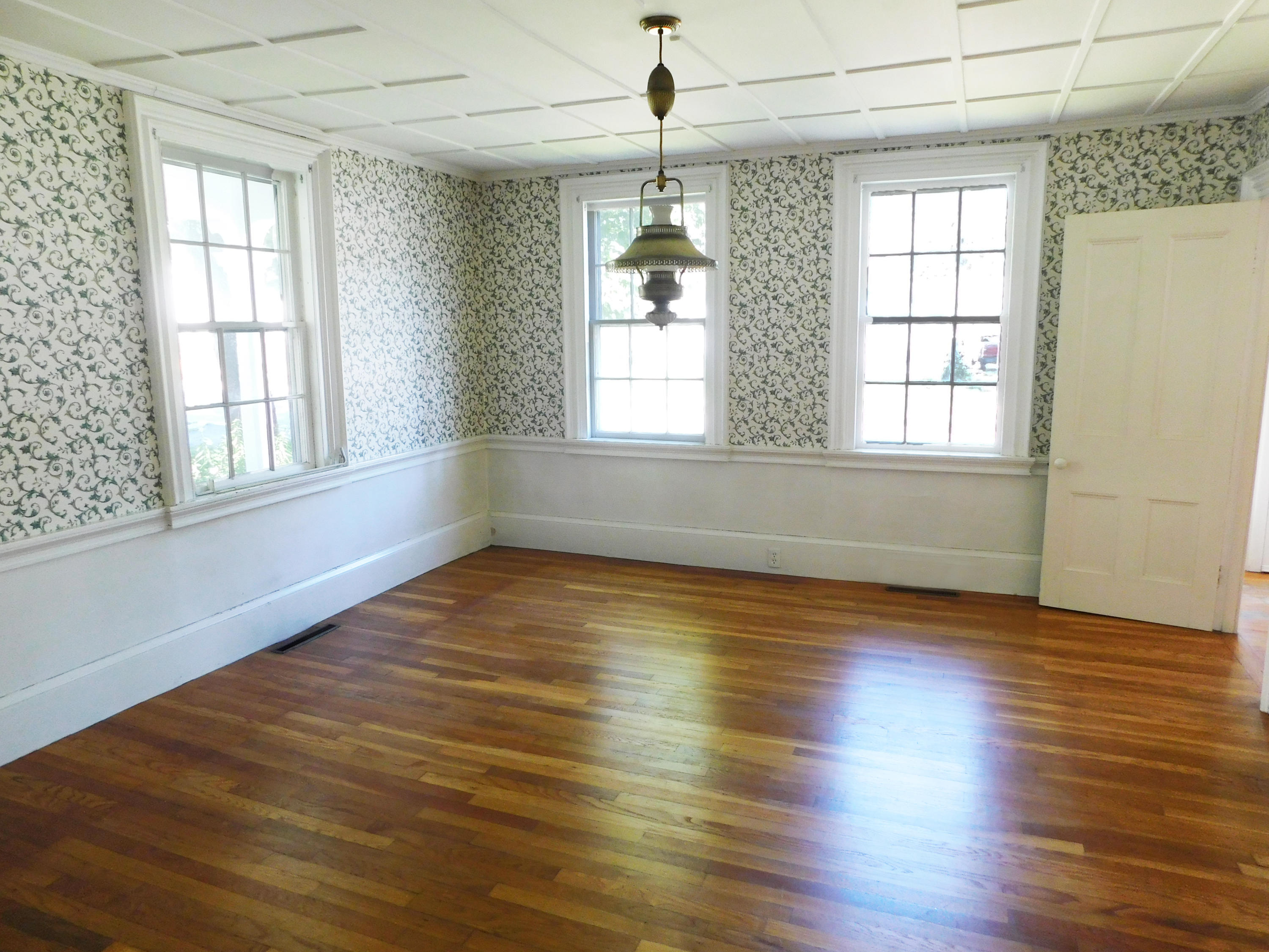 12 High Street Kennebunk, ME 04043 - Photo 4 of 17 DSCN0049