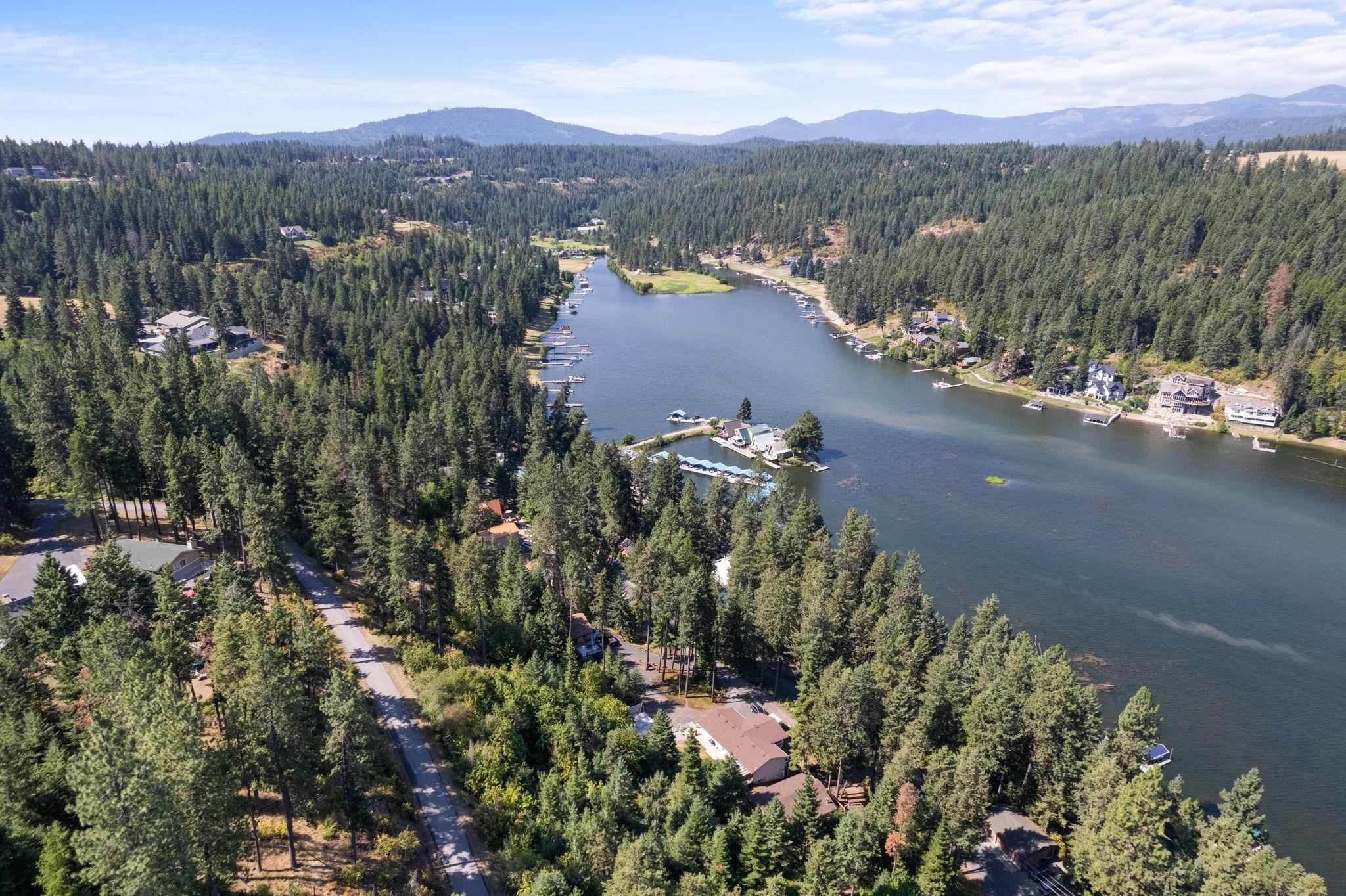 1044 West Kidd Island Road Coeur D'Alene, ID 83814 - Photo 5 of 39