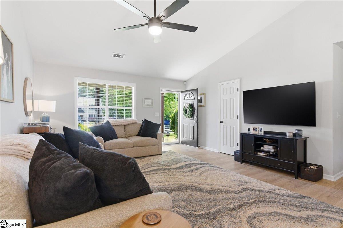 297 Milky Way Greer, SC 29651 - Photo 6 of 29