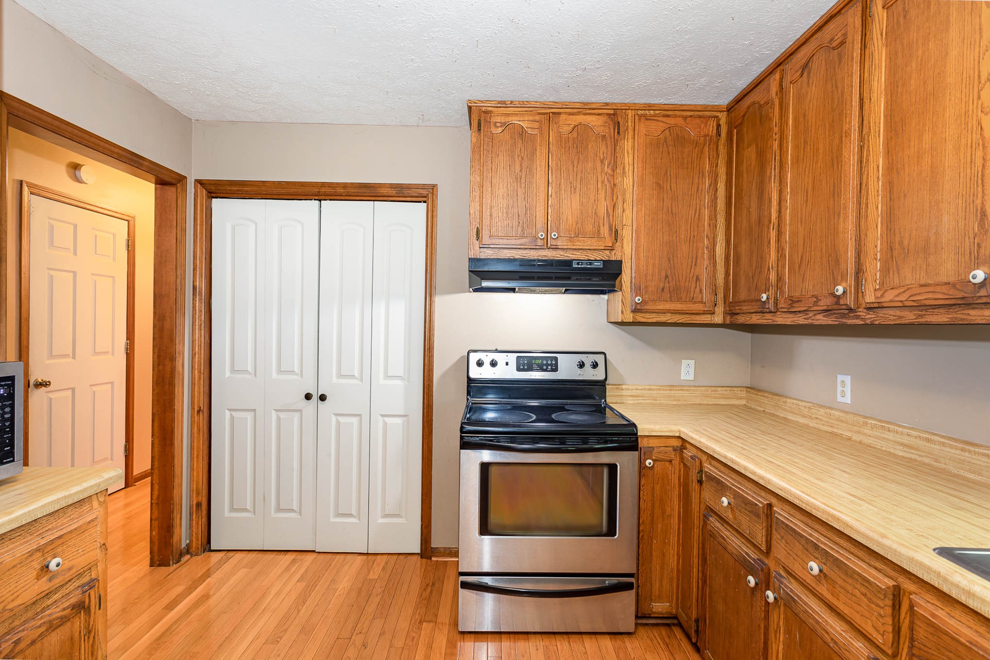795 Lake Ridge Court Springfield, TN 37172 - Photo 8 of 29 Gallery Image 8