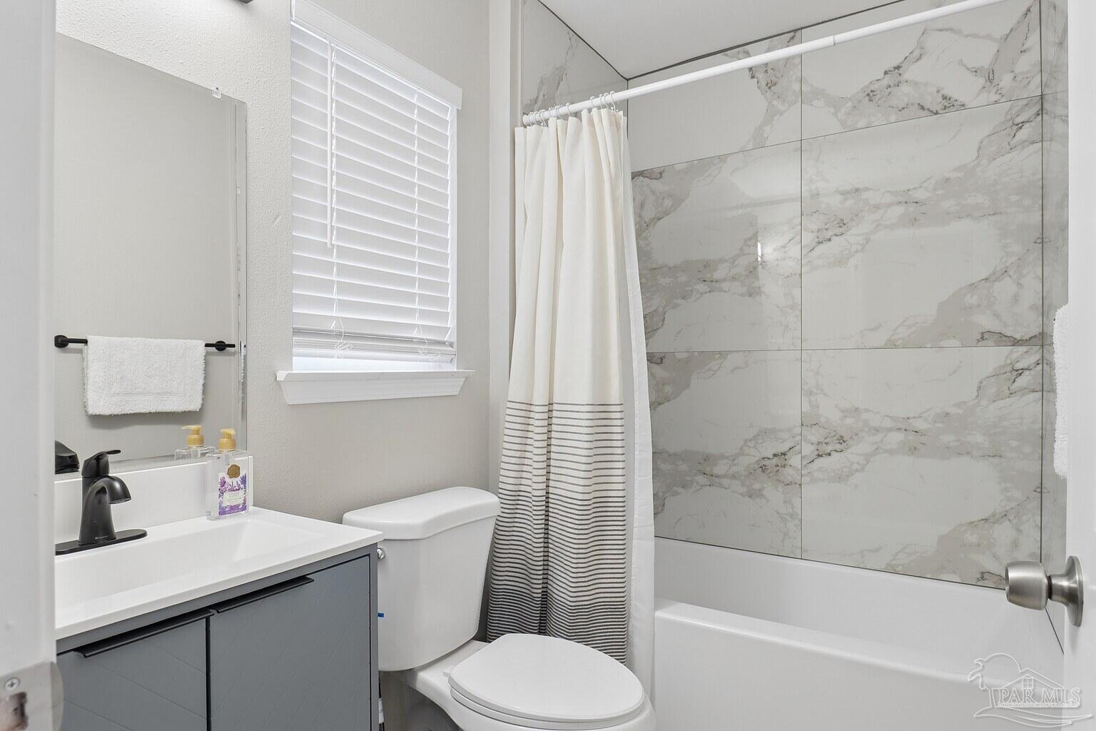 104 Reed Road Pensacola, FL 32507 - Photo 8 of 36