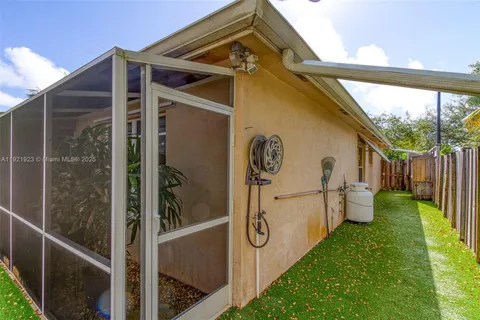 $624,900 | 1383 Northeast 27th Street, Pompano Beach, FL 33064