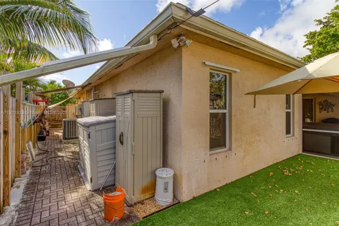 $624,900 | 1383 Northeast 27th Street, Pompano Beach, FL 33064