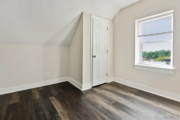 $239,900 | 5946 Julian Avenue, St. Louis, MO 63112