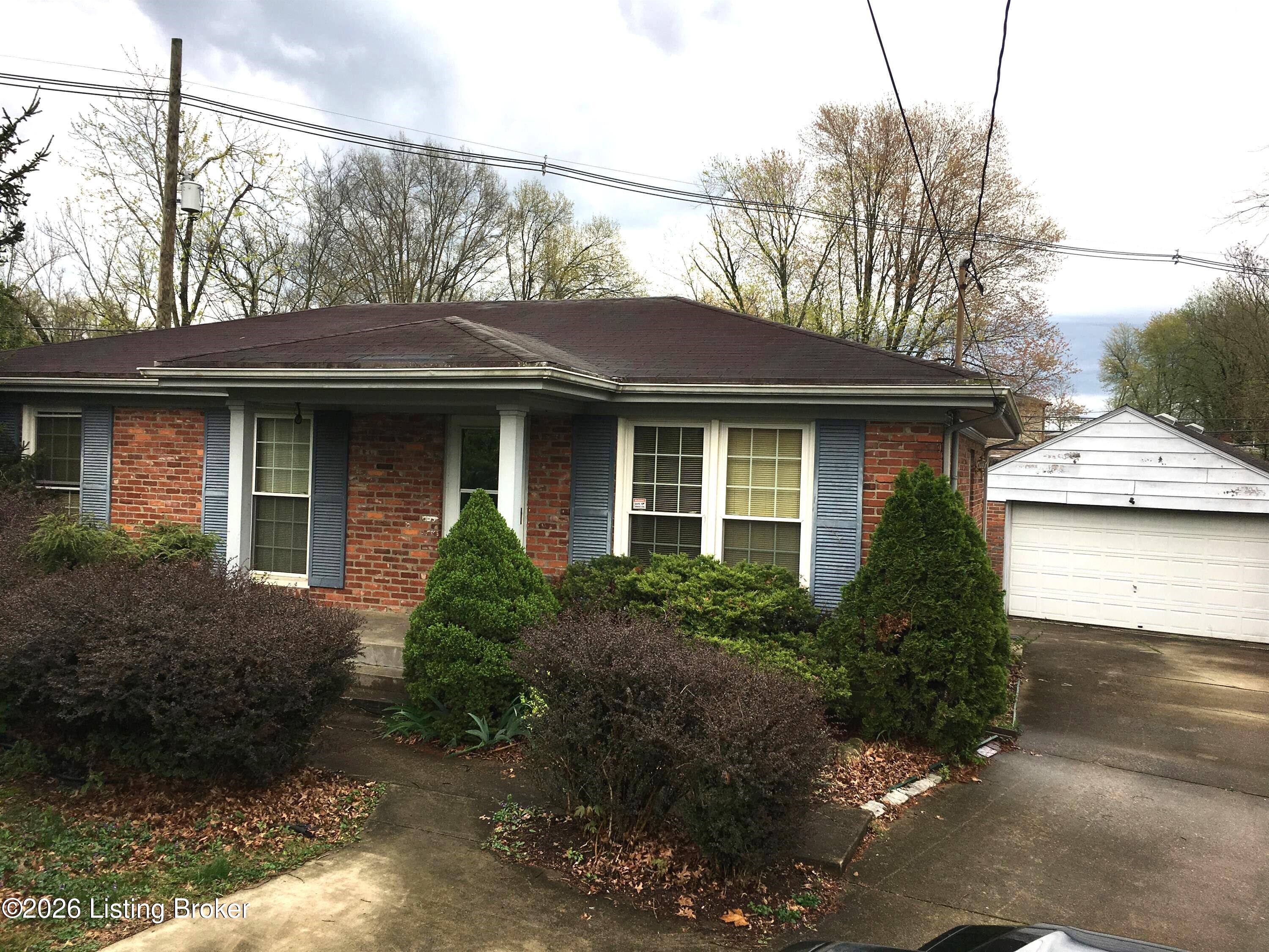 205 South Evergreen Road Louisville, KY 40243 - Photo 1 of 9 e29b7372bcd04d8d9795c898c013e0fa