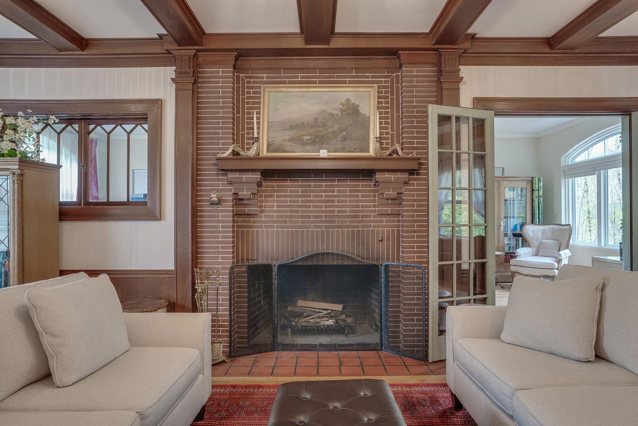 43 High Street Goffstown, NH 03045 - Photo 4 of 40 Gallery Image 4