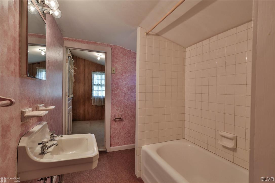 1812 Rosenberger Road Quakertown, PA 18951 - Photo 25 of 47 House Apt-Full Bath