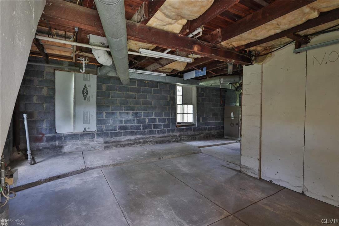 1812 Rosenberger Road Quakertown, PA 18951 - Photo 35 of 47 Garage