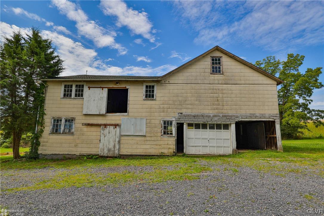 1812 Rosenberger Road Quakertown, PA 18951 - Photo 39 of 47 Barn