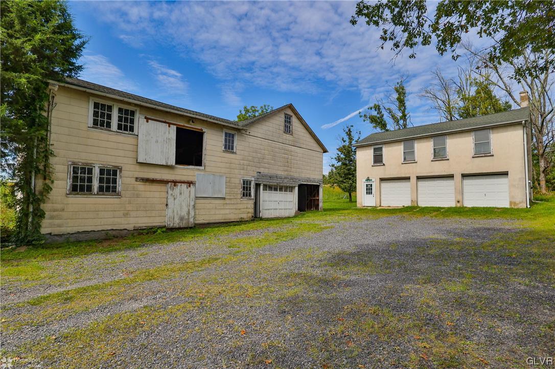 1812 Rosenberger Road Quakertown, PA 18951 - Photo 40 of 47 Barn & Garage