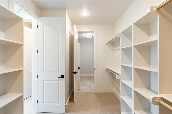 $717,535 | 18600 Howe Drive, Overland Park, KS 66085