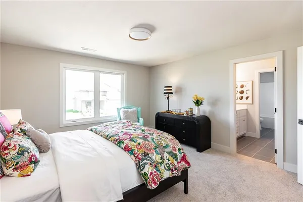 $717,535 | 18600 Howe Drive, Overland Park, KS 66085