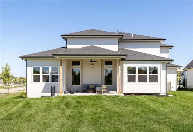 $717,535 | 18600 Howe Drive, Overland Park, KS 66085