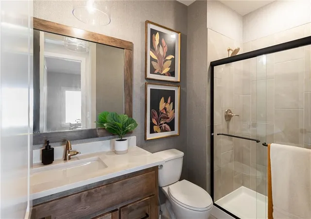 $717,535 | 18600 Howe Drive, Overland Park, KS 66085