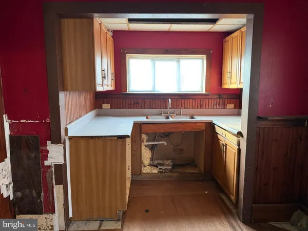 $14,900 | 224 East 6th Street, Emporium, PA 15834