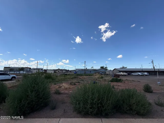 $12,000 | 1221 East 2nd Street, Winslow, AZ 86047