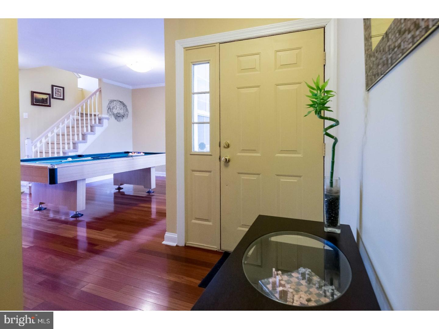 85 Chapel Hill Road Mount Laurel, NJ 08054 - Photo 2 of 25 Foyer