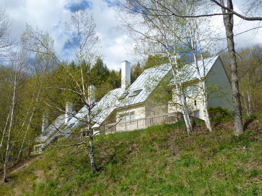7 Lower Briar Cliff Road, Unit 7 Warren, VT 05674 - Photo 1 of 18 Gallery Image 1