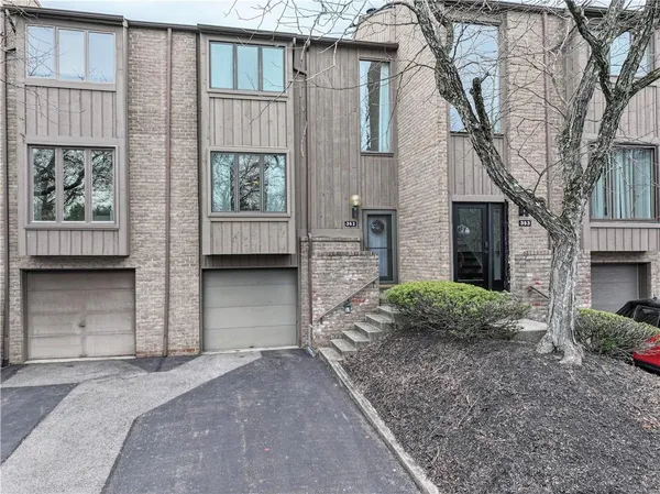 $169,900 | 352 Hawthorn Court, Pittsburgh, PA 15237