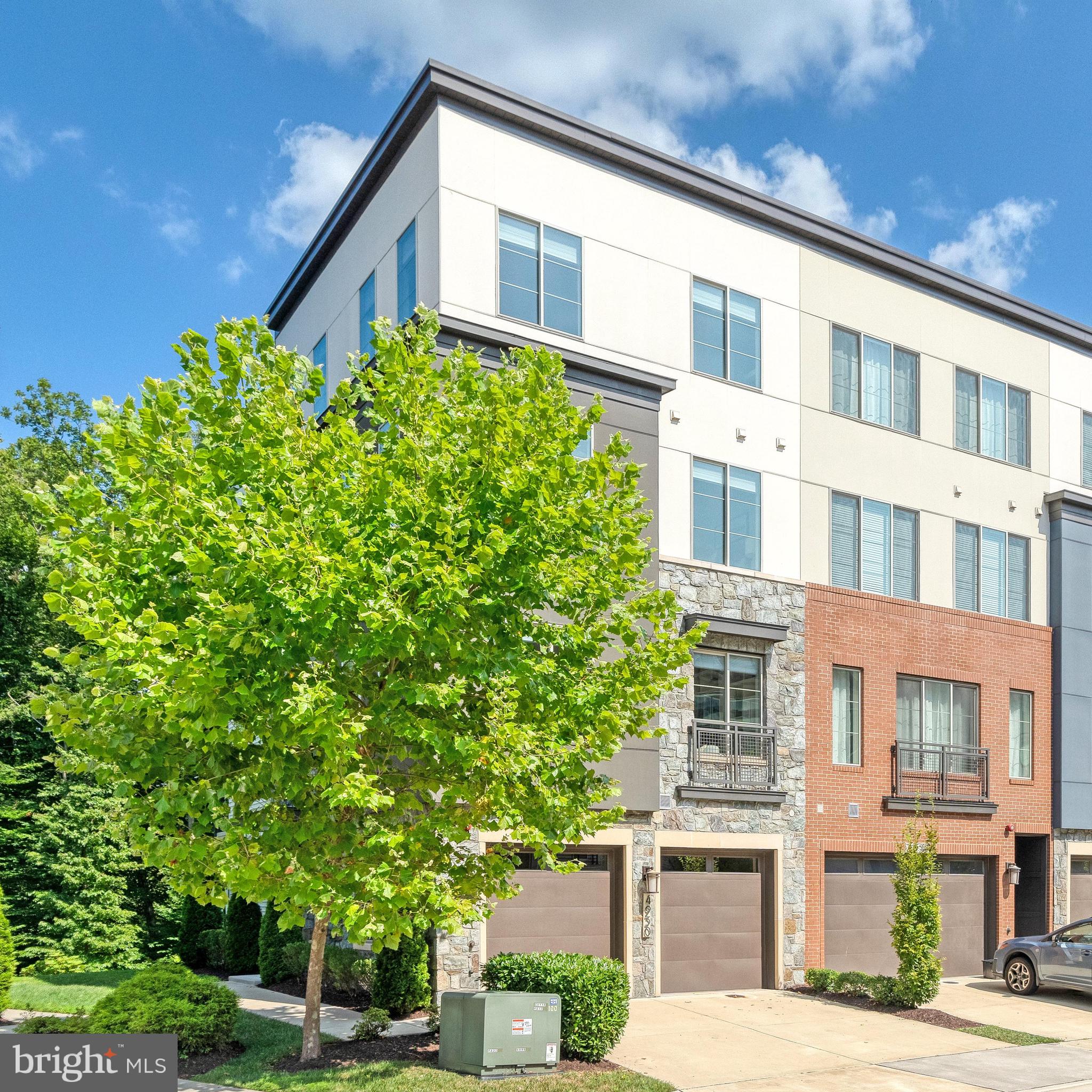 4930 Trail Vista Lane Chantilly, VA 20151 - Photo 1 of 45