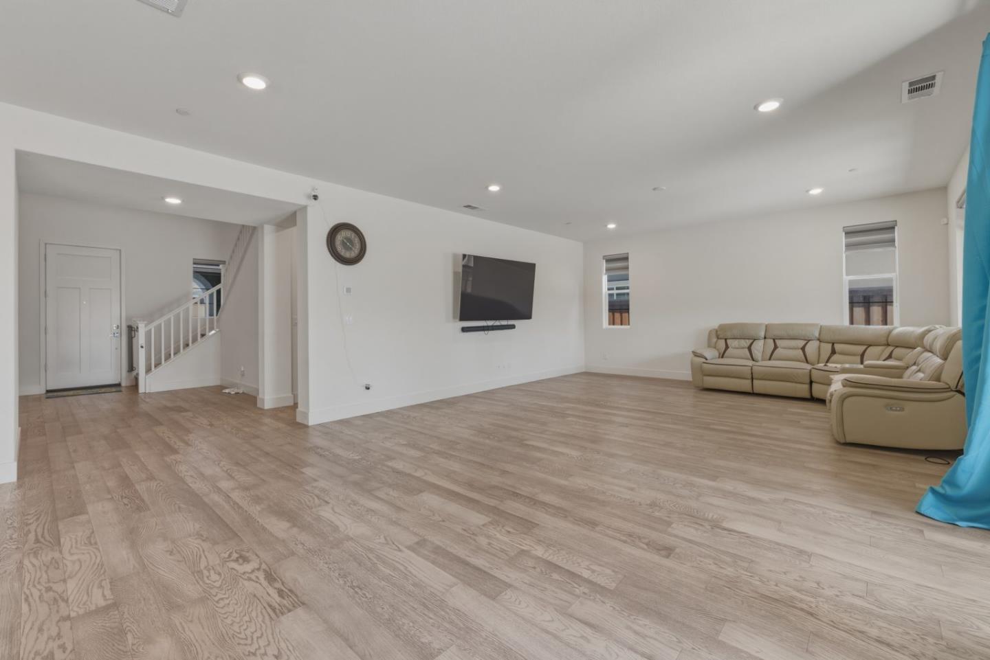3086 Leeds Lane Tracy, CA 95377 - Photo 7 of 49