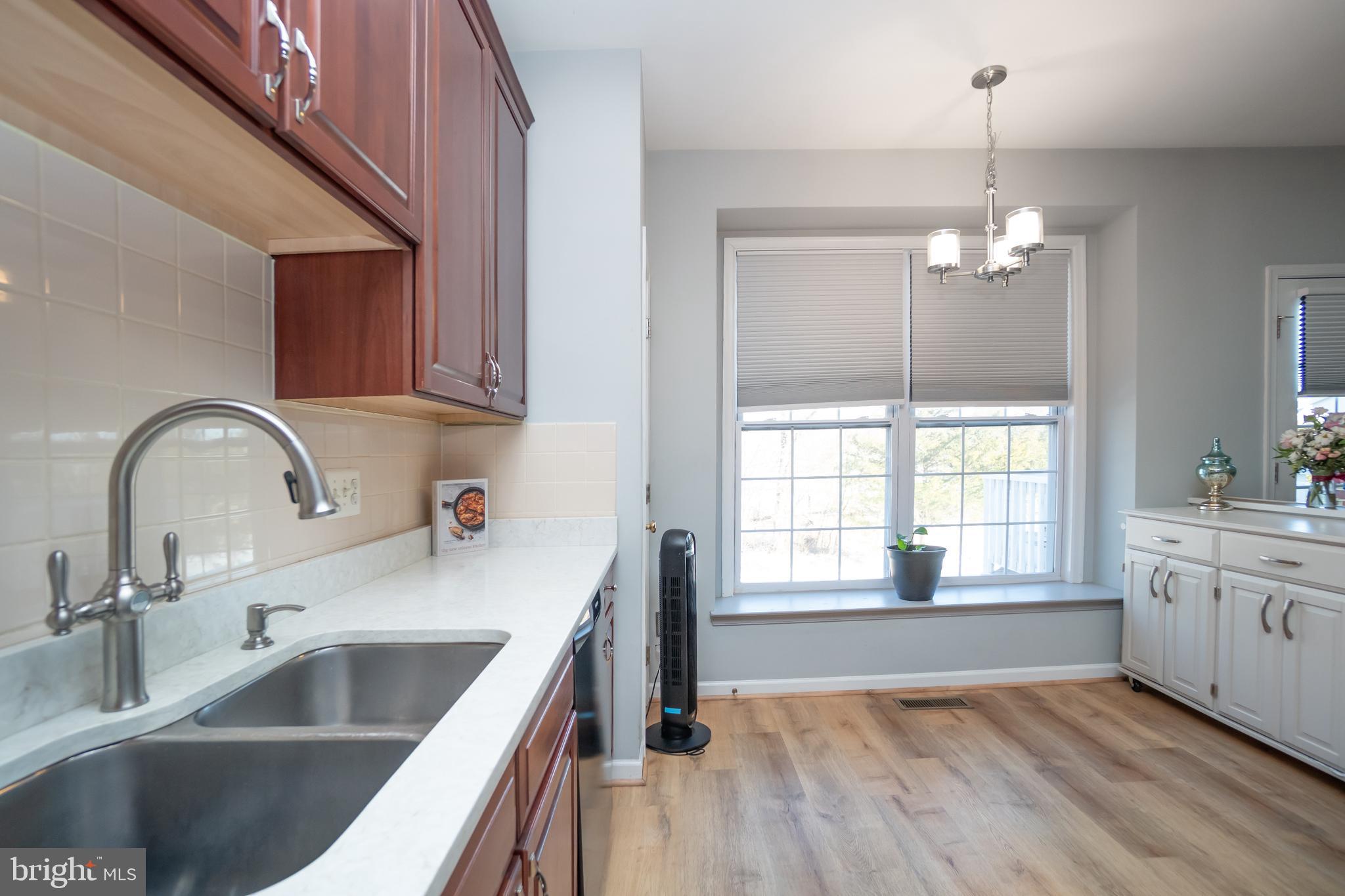 5603 Wheelwright Way Haymarket, VA 20169 - Photo 20 of 65 Kitchen