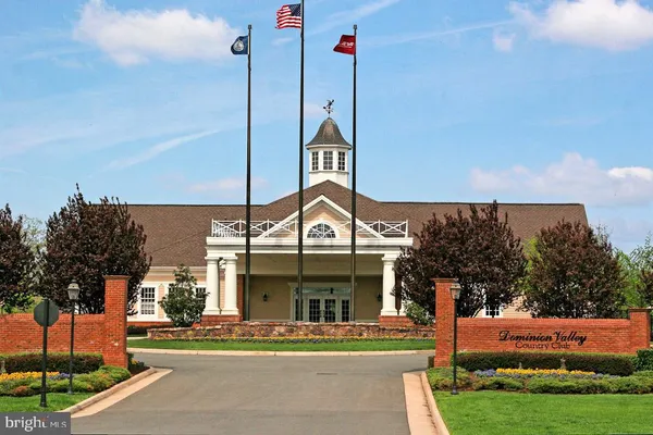 $639,900 | 5603 Wheelwright Way, Haymarket, VA 20169