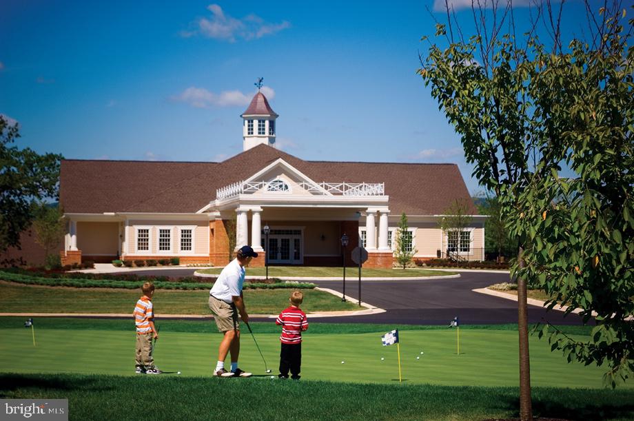 5603 Wheelwright Way Haymarket, VA 20169 - Photo 51 of 65 Putting Green