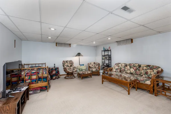 $325,000 | 334 South Oak Lane, Streator, IL 61364