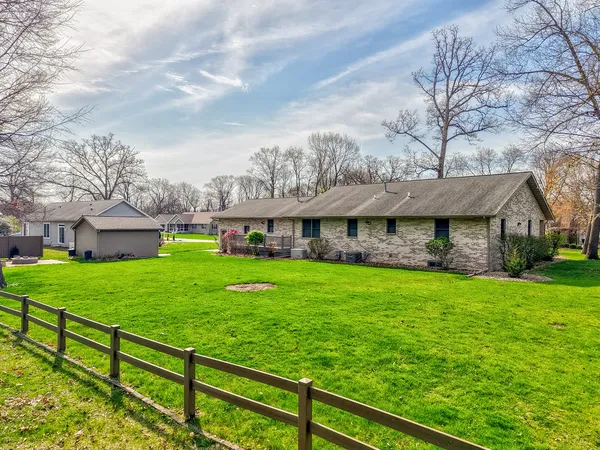 $325,000 | 334 South Oak Lane, Streator, IL 61364